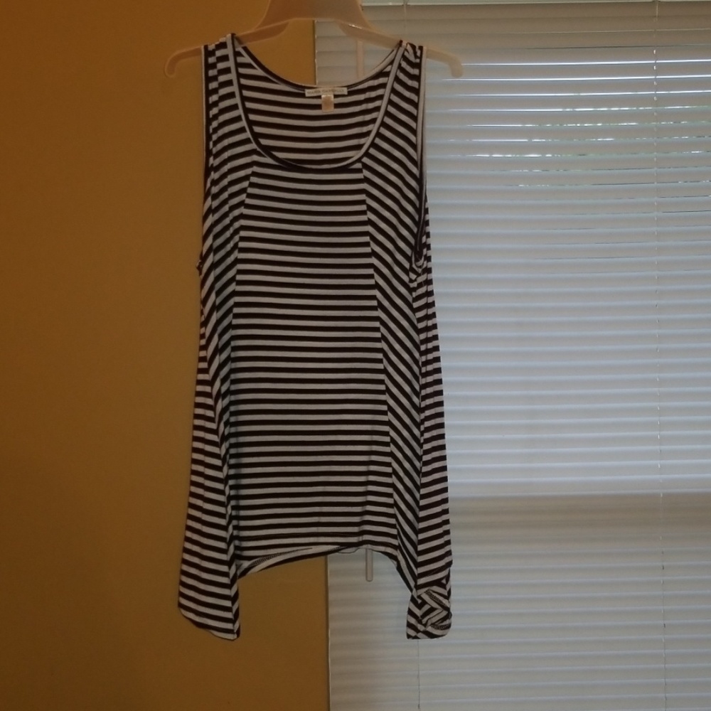 Maria Gabrielle tank top